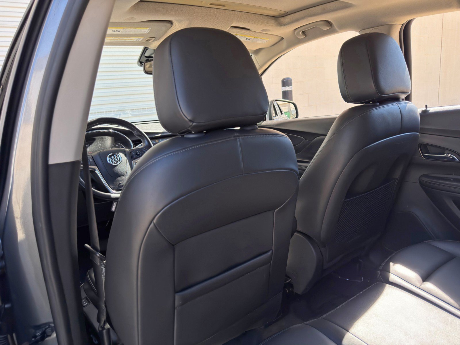 Used 2019 Buick Encore Essence FWD image 33
