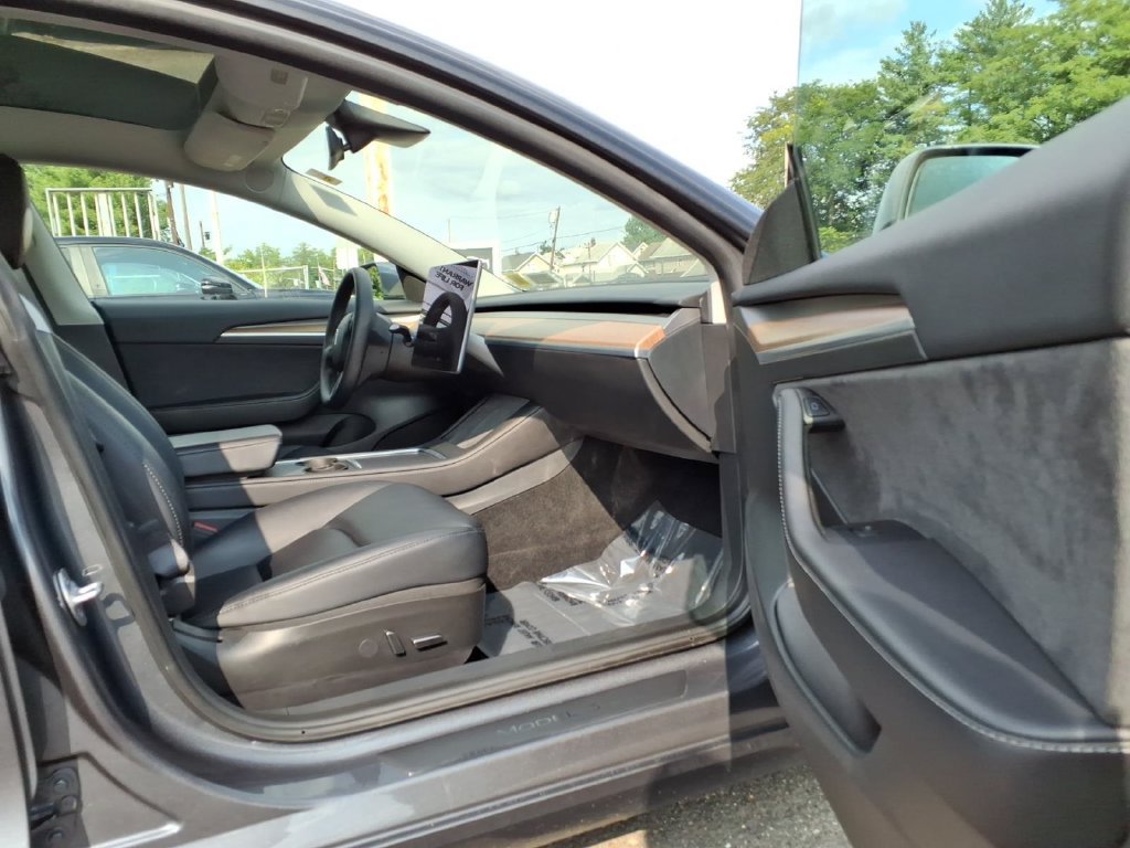 Used 2023 Tesla Model 3 Standard Range RWD image 12