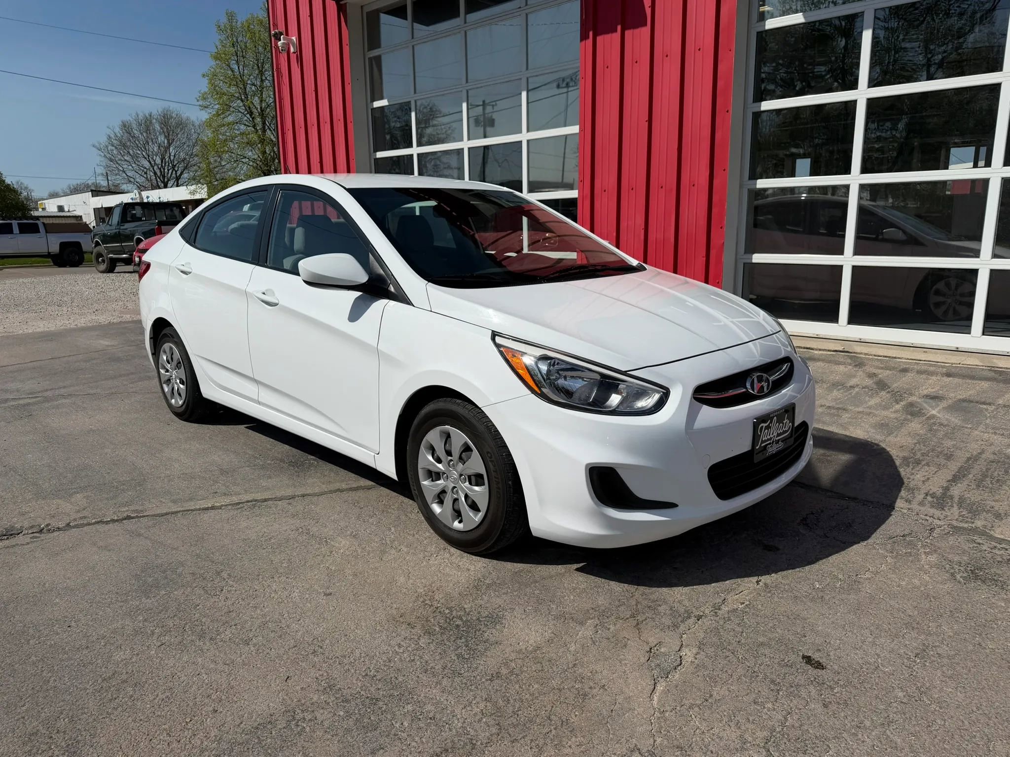 Used 2017 Hyundai Accent SE FWD image 2