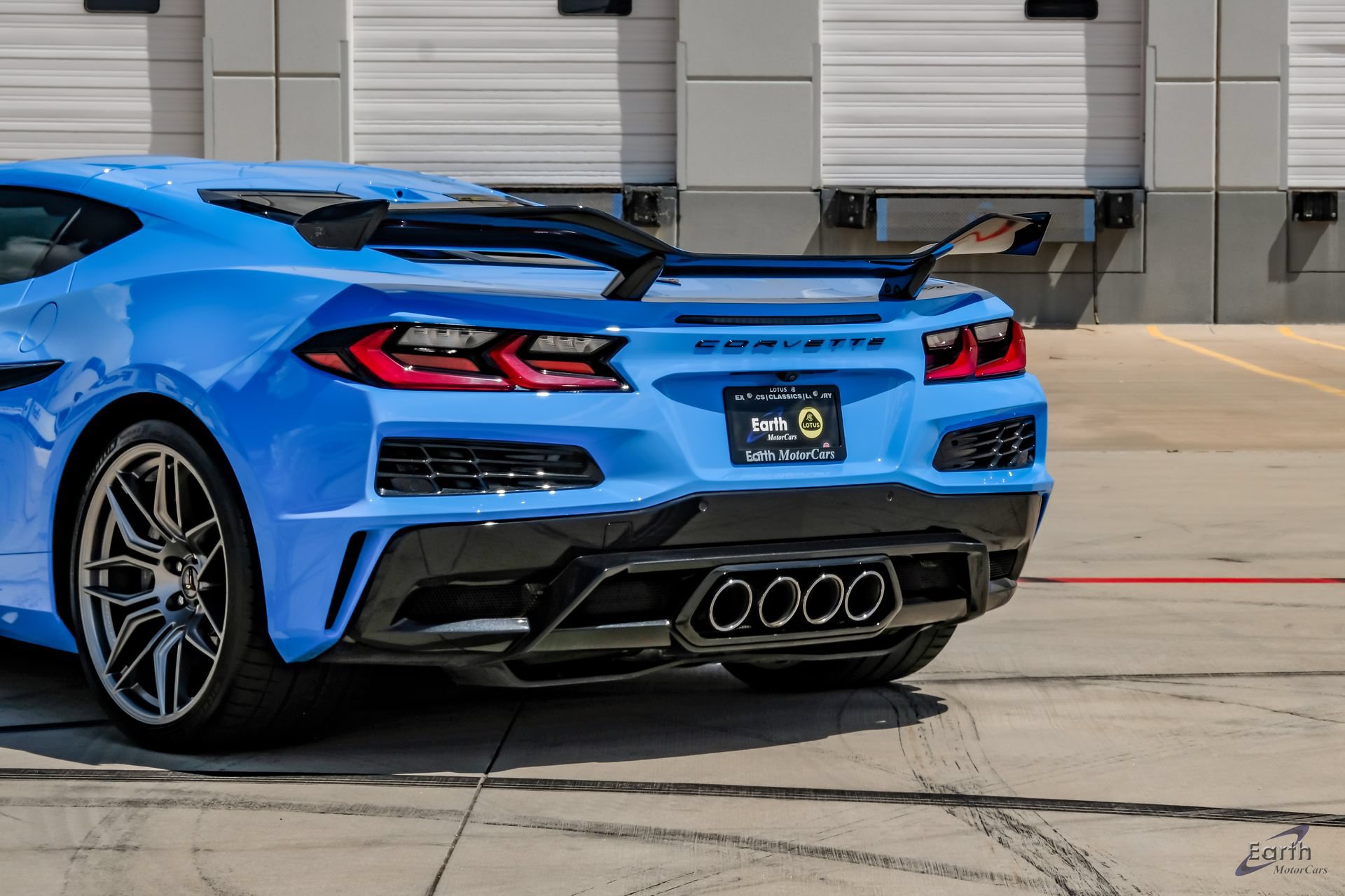 Used 2024 Chevrolet Corvette Z06 w/ Z07 Performance Package RWD image 13