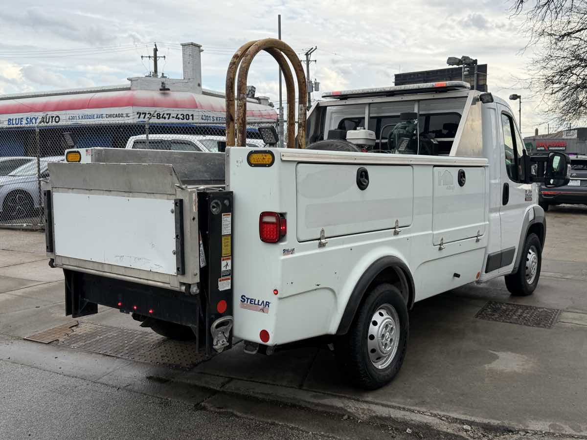 Used 2018 RAM ProMaster 3500 w/ Premium Appearance Group FWD image 5