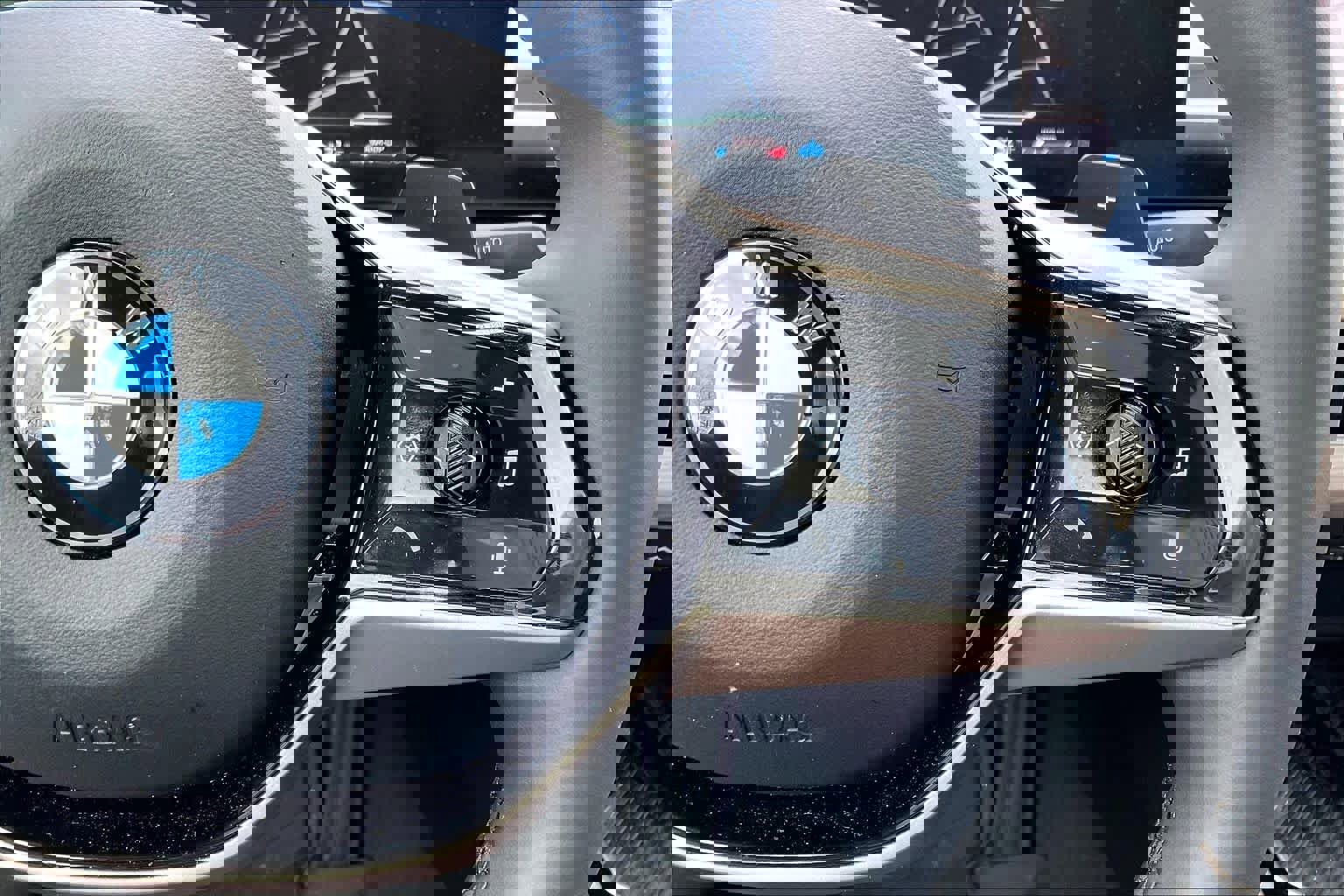 Used 2025 BMW 530i xDrive image 27