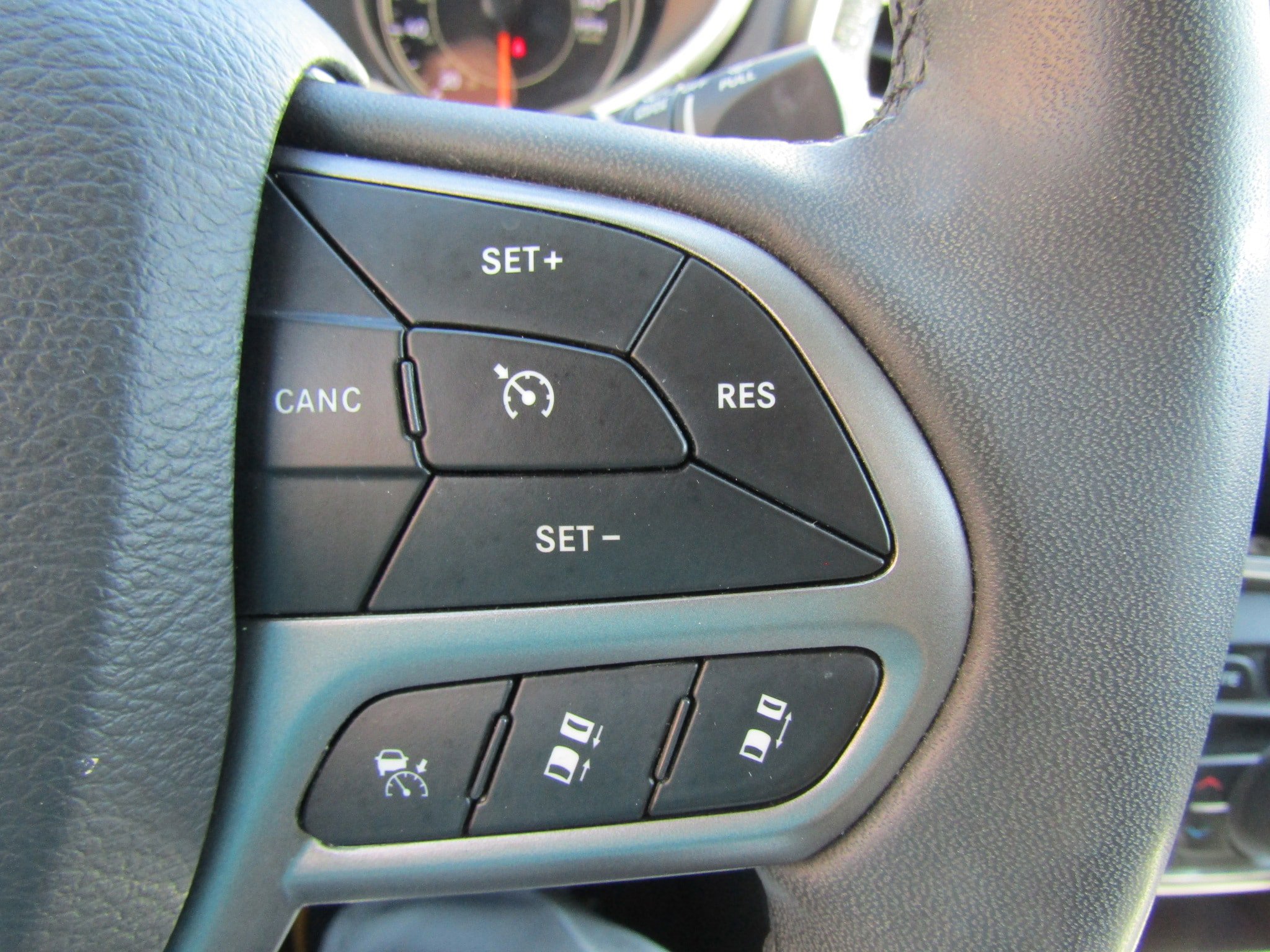 Used 2021 Jeep Cherokee Limited w/ Trailer Tow Group image 25