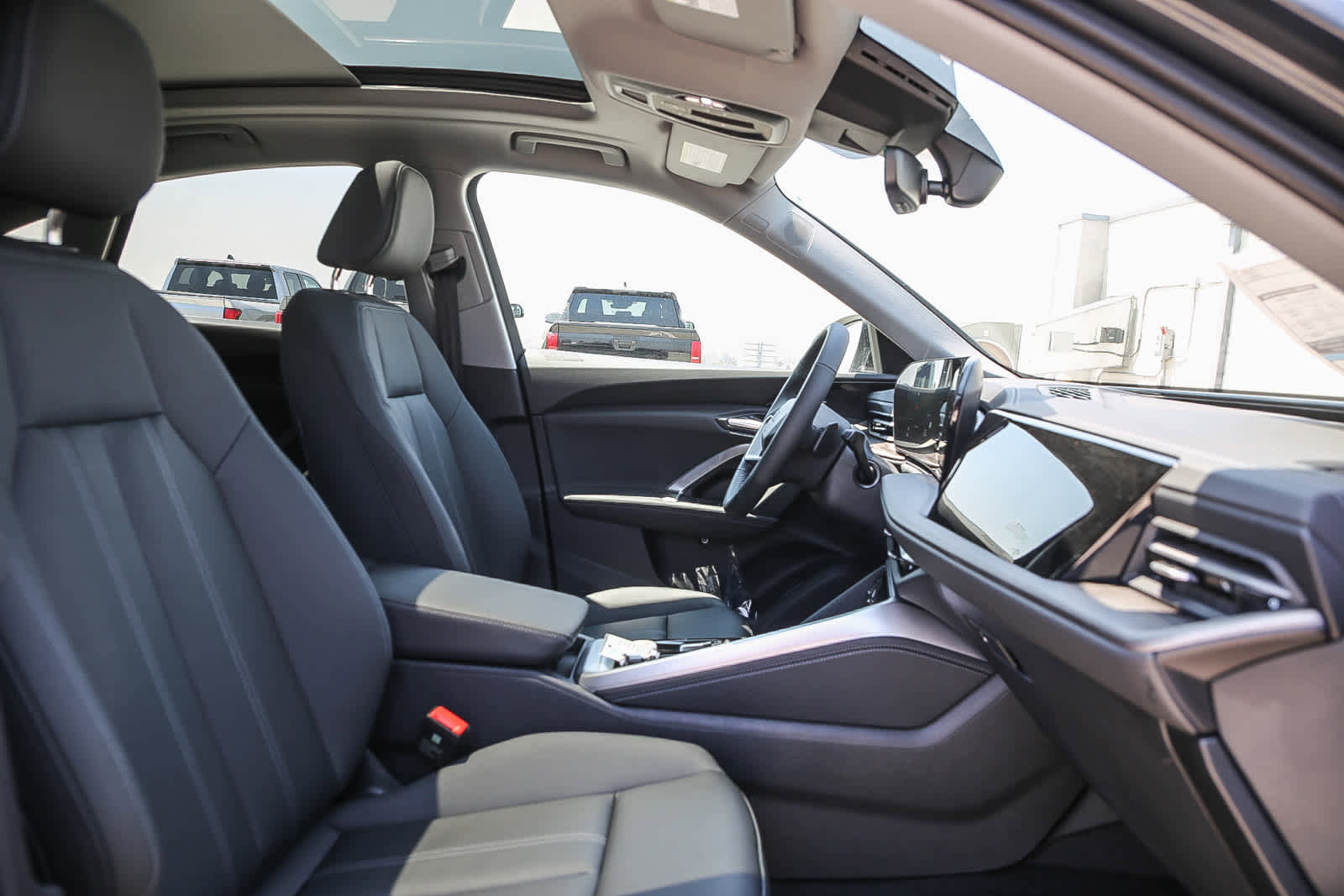 New 2025 Audi Q5 Premium Plus image 18