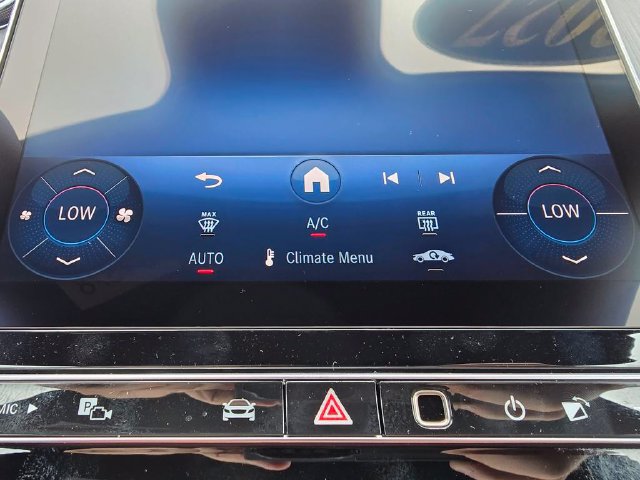 New 2027 Mercedes-Benz CLE 450 4MATIC Cabriolet image 32