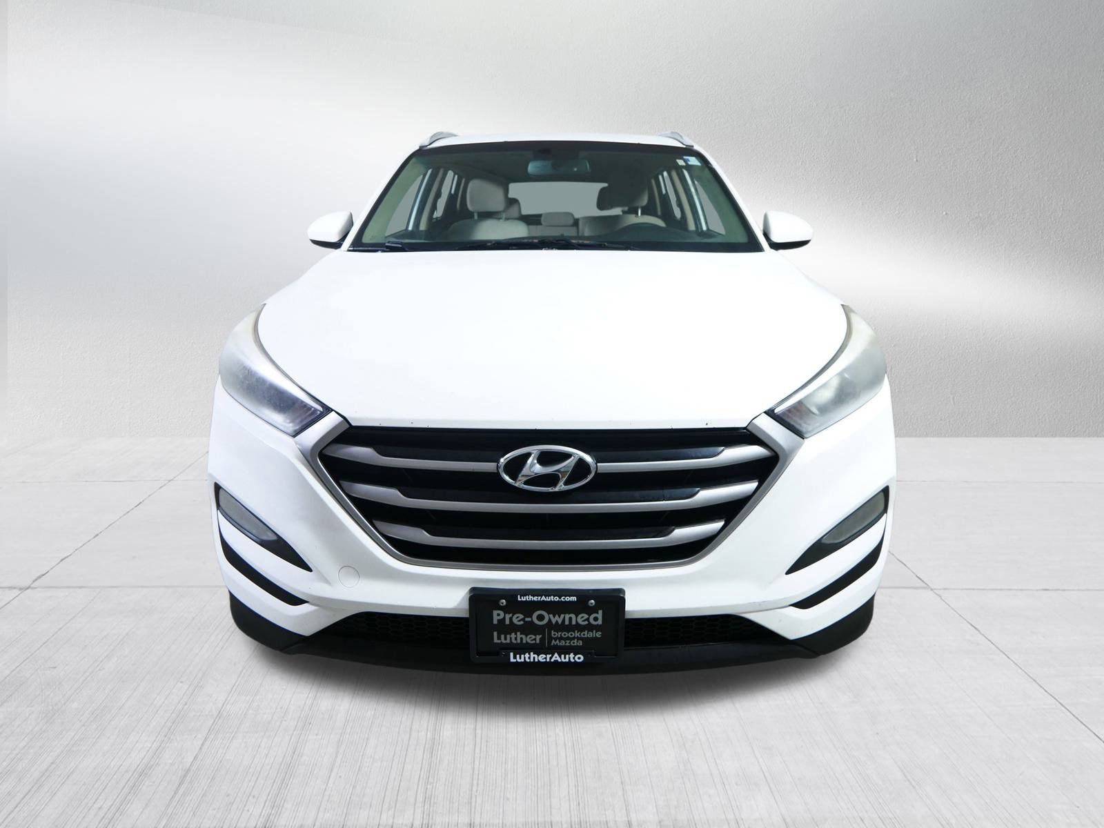 Used 2017 Hyundai Tucson SE video 2