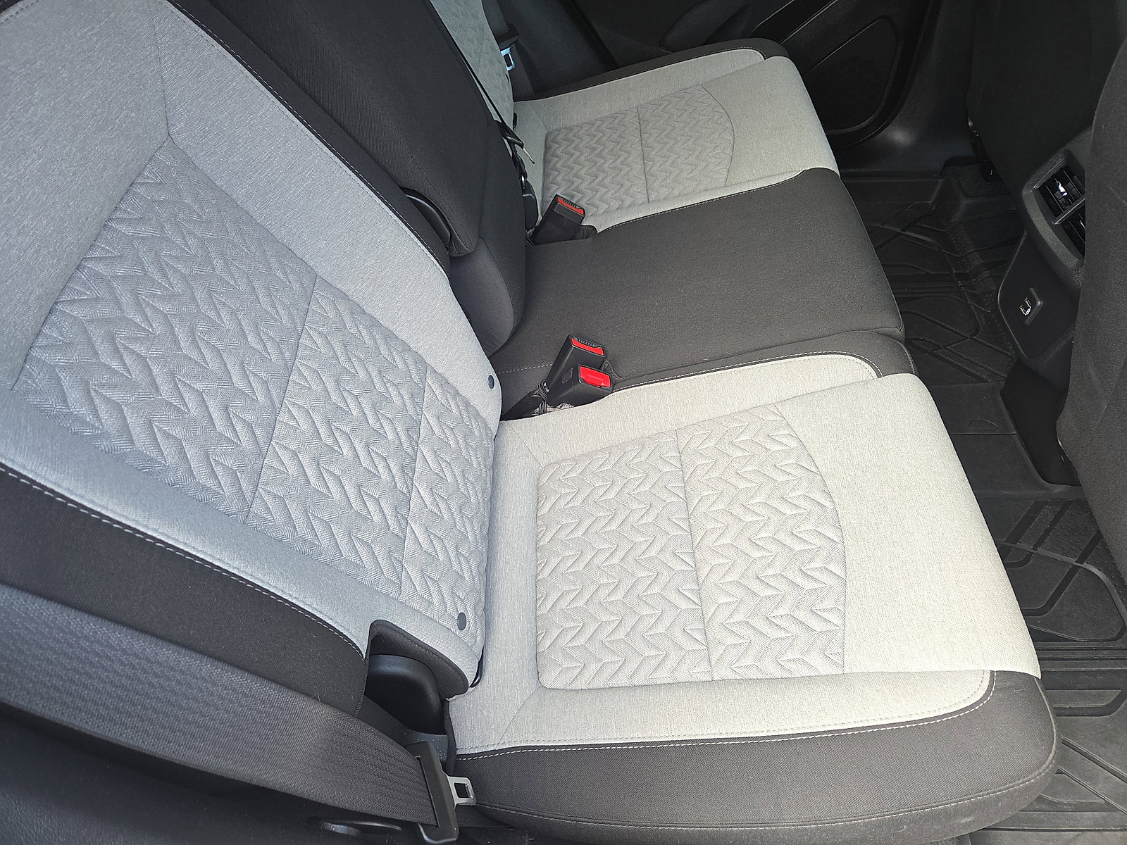 Certified 2024 Chevrolet Equinox LS w/ LS Convenience Package image 20