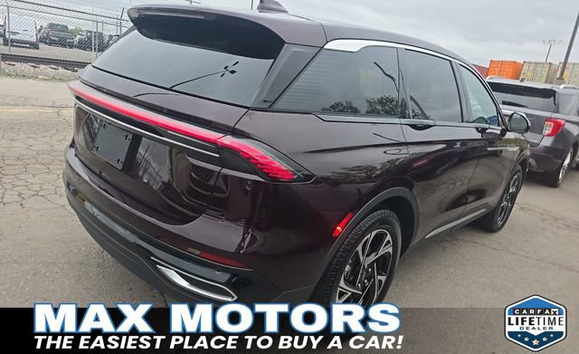 Used 2024 Lincoln Nautilus Premier AWD/4WD image 5