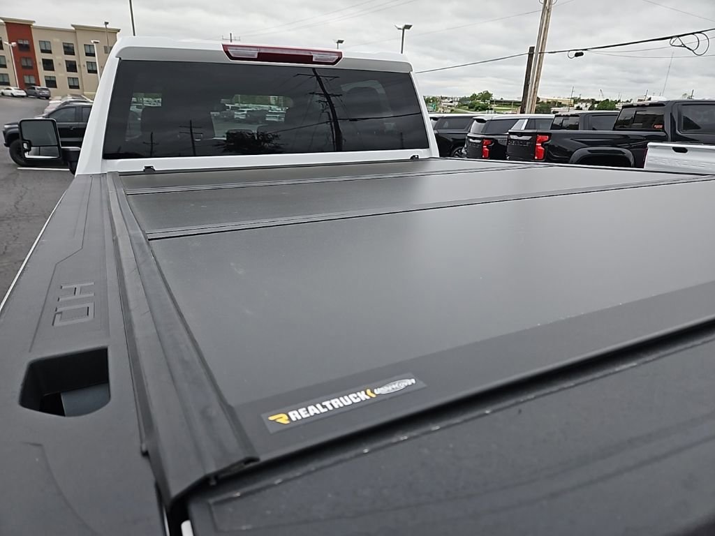 Used 2025 Chevrolet Silverado 2500 Custom w/ Custom Value Package AWD/4WD image 10