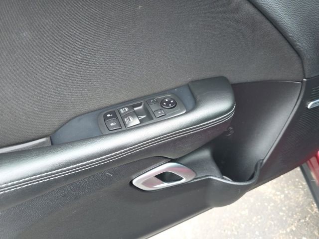 Used 2020 Dodge Challenger SXT w/ Blacktop Package RWD image 11