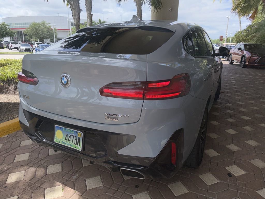 Used 2022 BMW X4 xDrive30i w/ M Sport Package 2 image 6