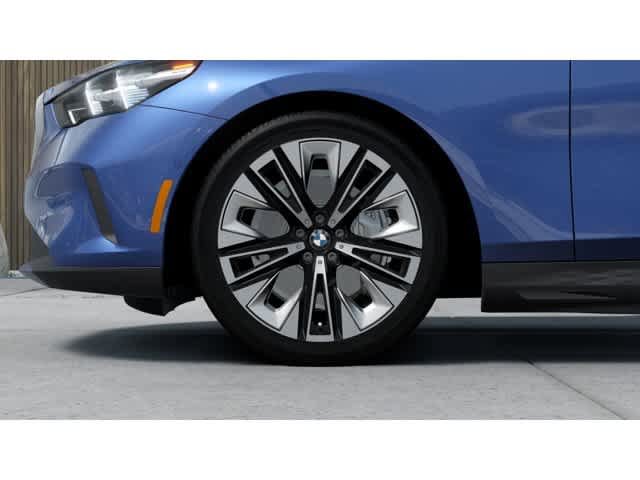 New 2027 BMW i5 eDrive40 RWD image 7