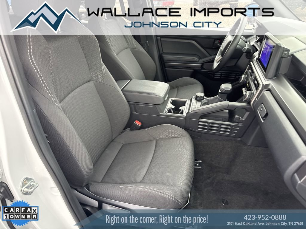 Used 2025 Toyota 4Runner SR5 image 39