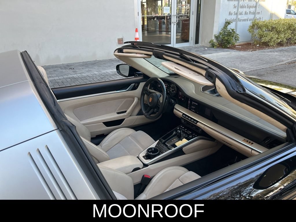 Used 2021 Porsche 911 AWD/4WD image 11