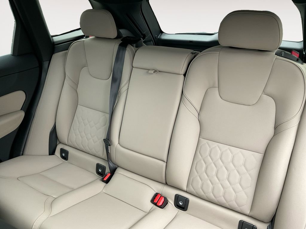 New 2026 Volvo XC60 B5 Plus w/ Protection Package Premier image 13