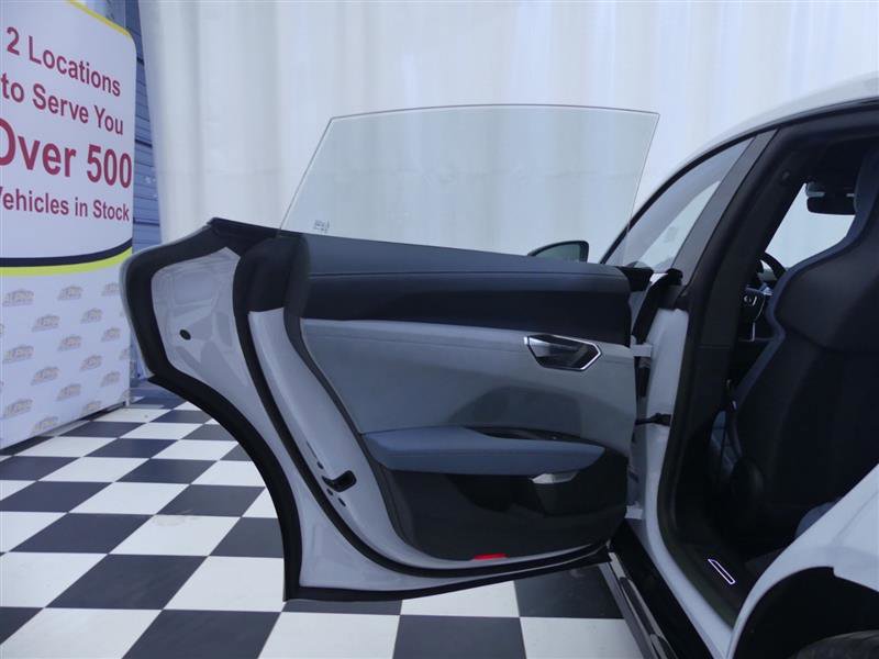 Used 2023 Audi RS e-tron GT w/ Carbon Performance Package AWD/4WD image 28