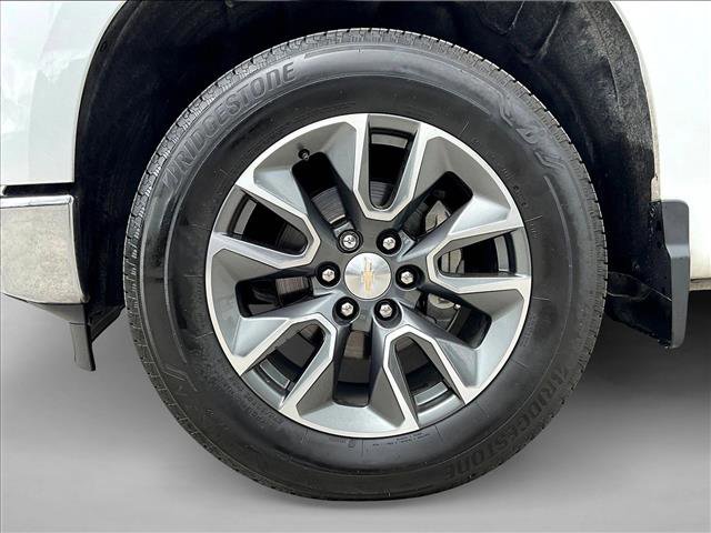Used 2023 Chevrolet Silverado 1500 LT image 10