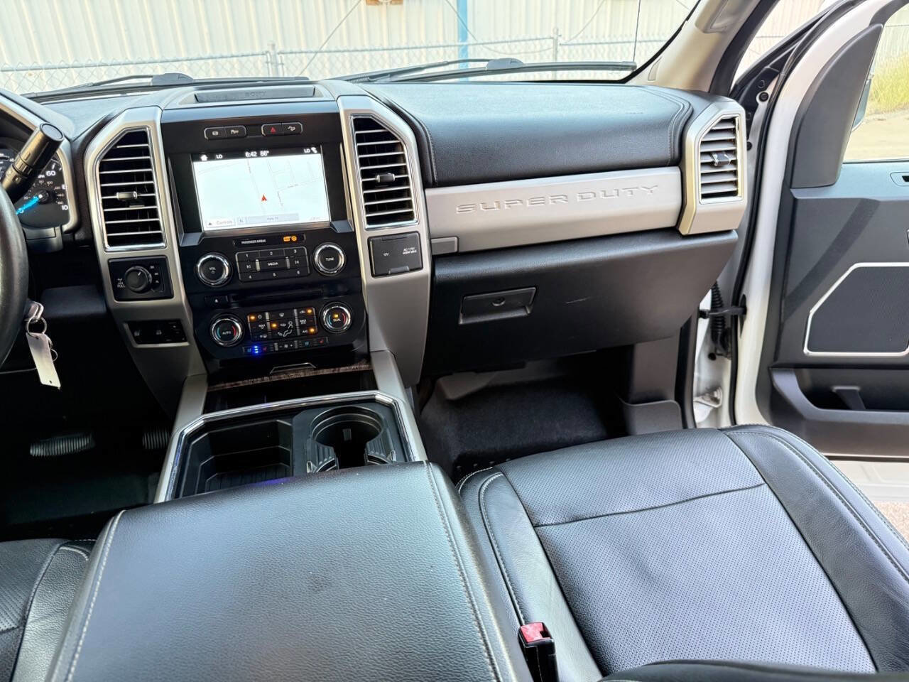 Used 2017 Ford F350 Lariat w/ Lariat Value Package image 30