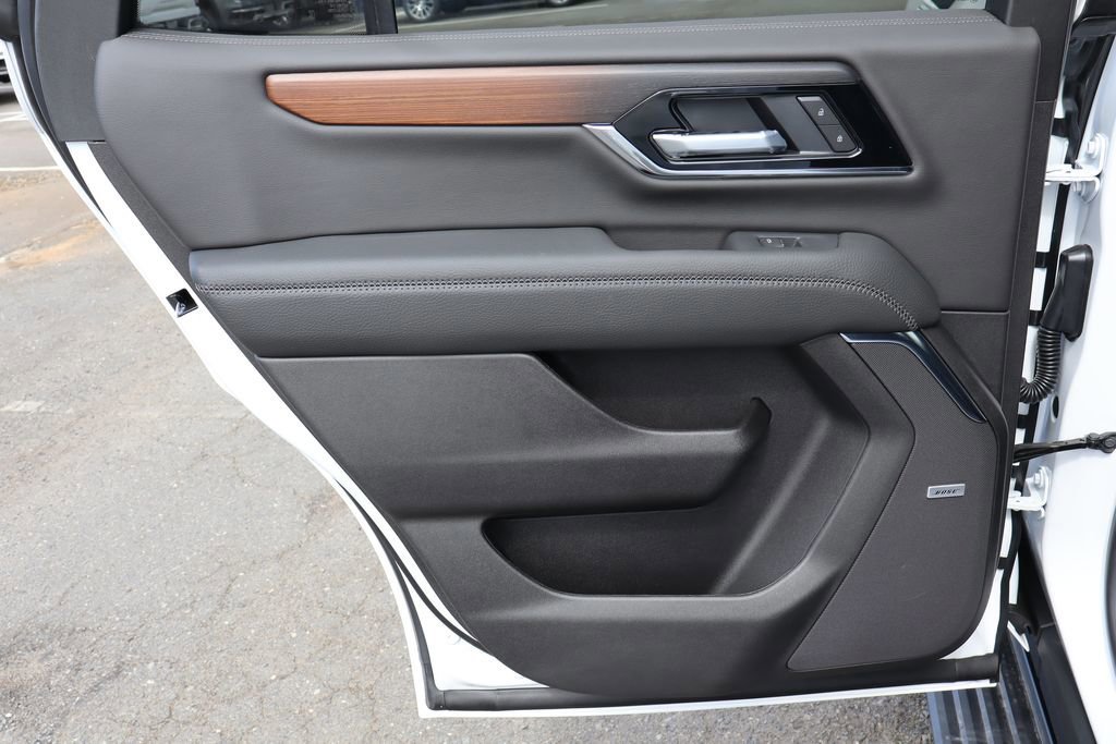 New 2026 GMC Yukon Denali w/ Sun & Power Step Package image 23