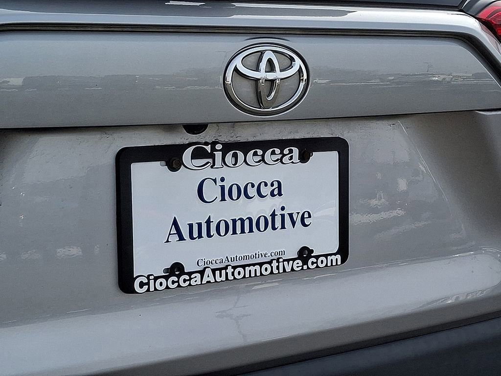 Used 2021 Toyota RAV4 XLE w/ Convenience Package AWD/4WD image 33