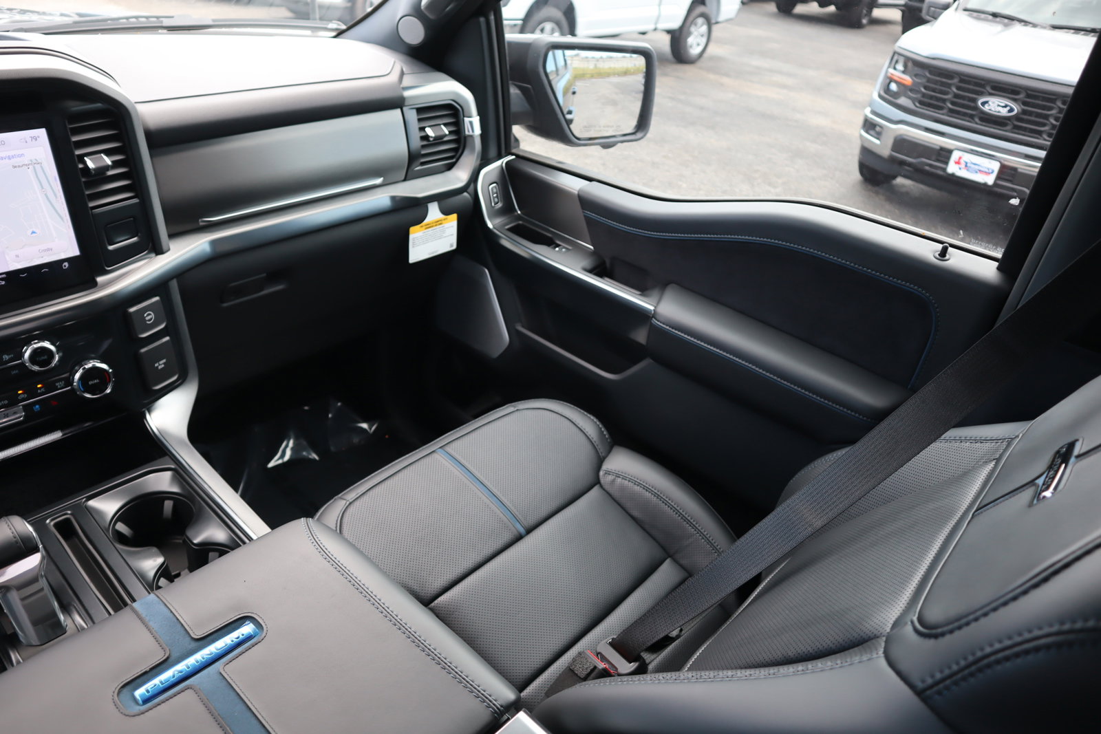 New 2025 Ford F150 Platinum w/ Equipment Group 702A High image 34