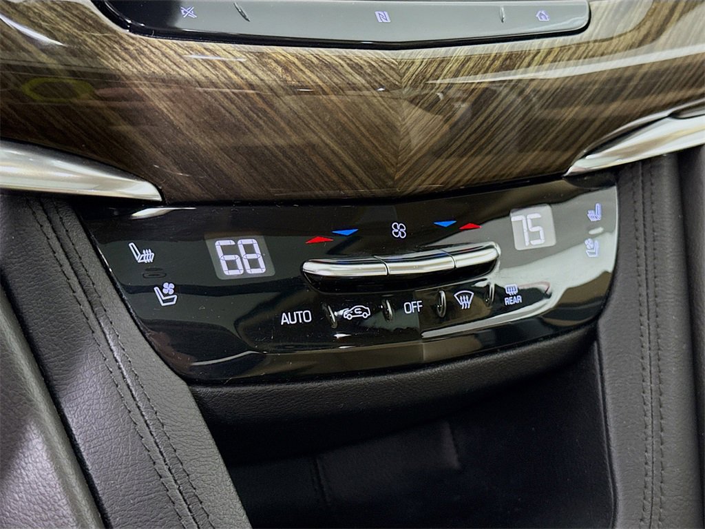 Used 2020 Cadillac XT6 Premium Luxury w/ Platinum Package image 7