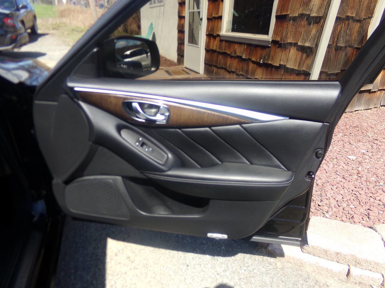 Used 2018 INFINITI Q50 Luxe w/ Essential Package (3.0T Luxe) image 38