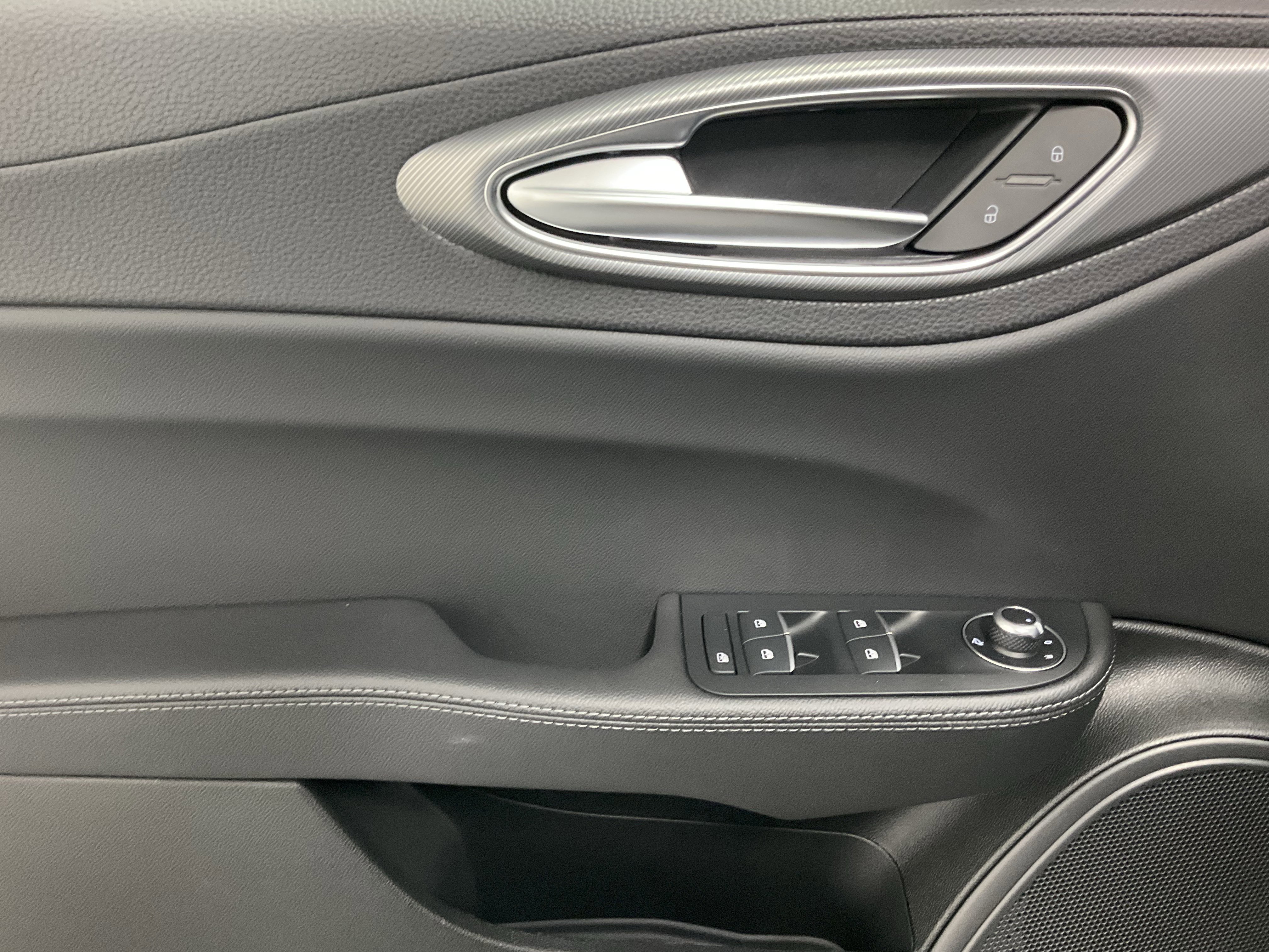 New 2026 Alfa Romeo Giulia AWD 4dr Car w/ Driving Assist Package image 16