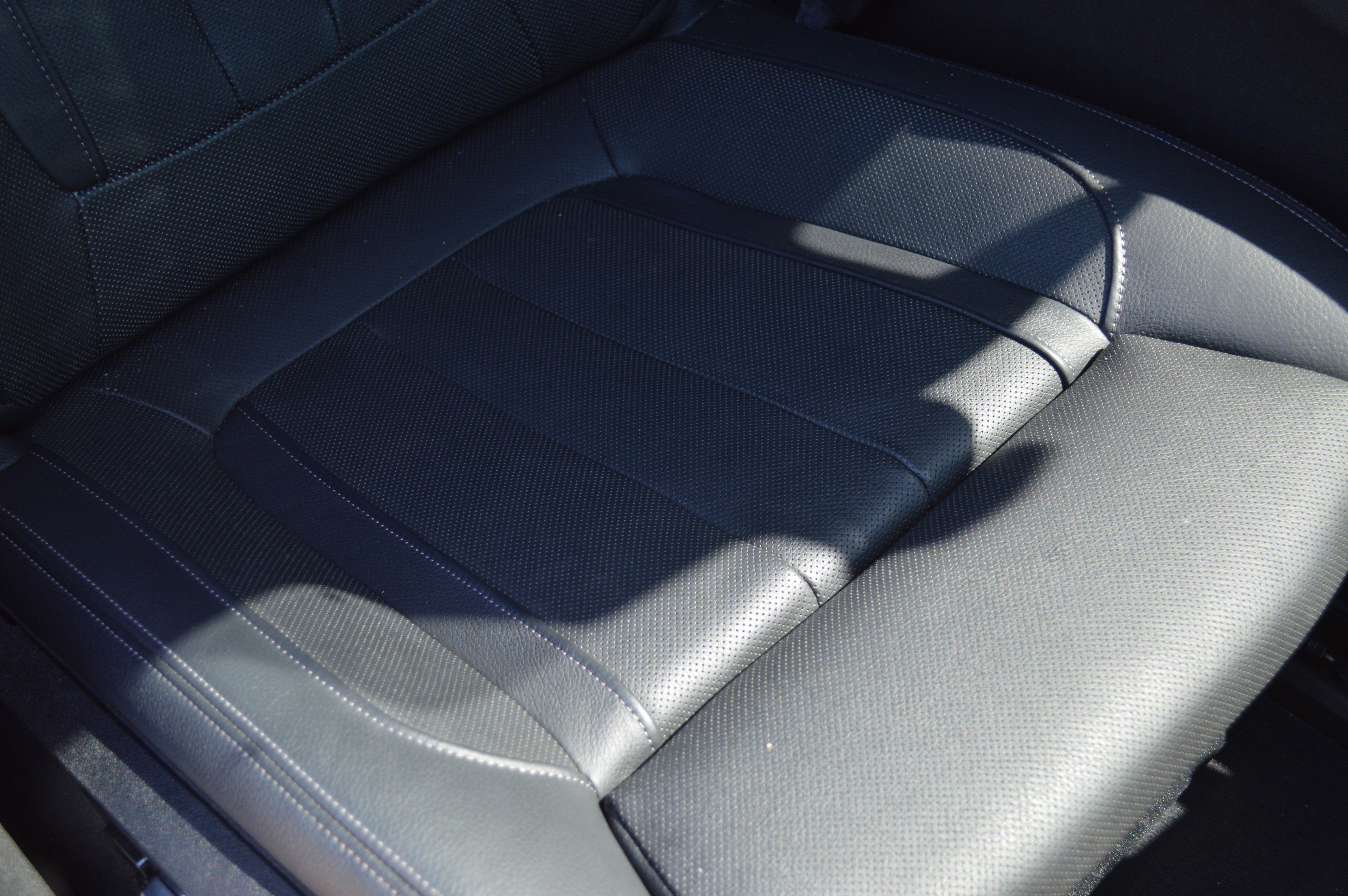 Used 2022 BMW 740i w/ M Sport Package image 36