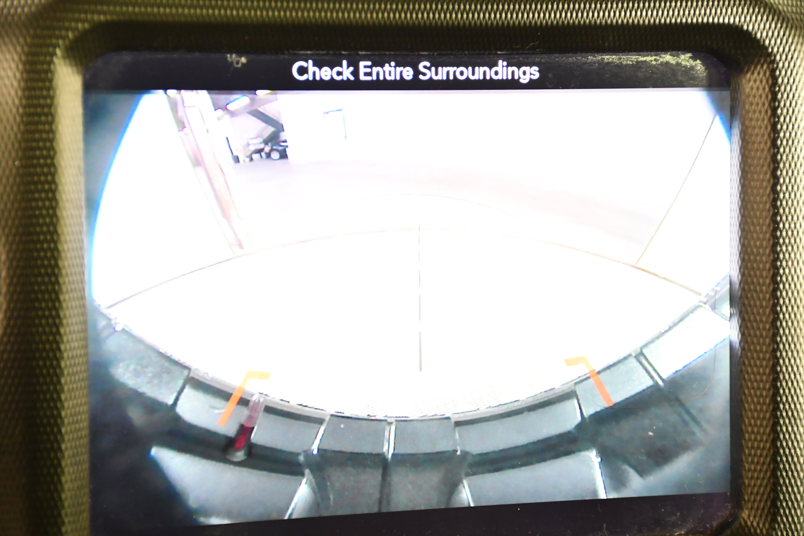 Used 2018 Jeep Wrangler Unlimited Sahara w/ Uconnect 4C Nav & Sound Group image 29