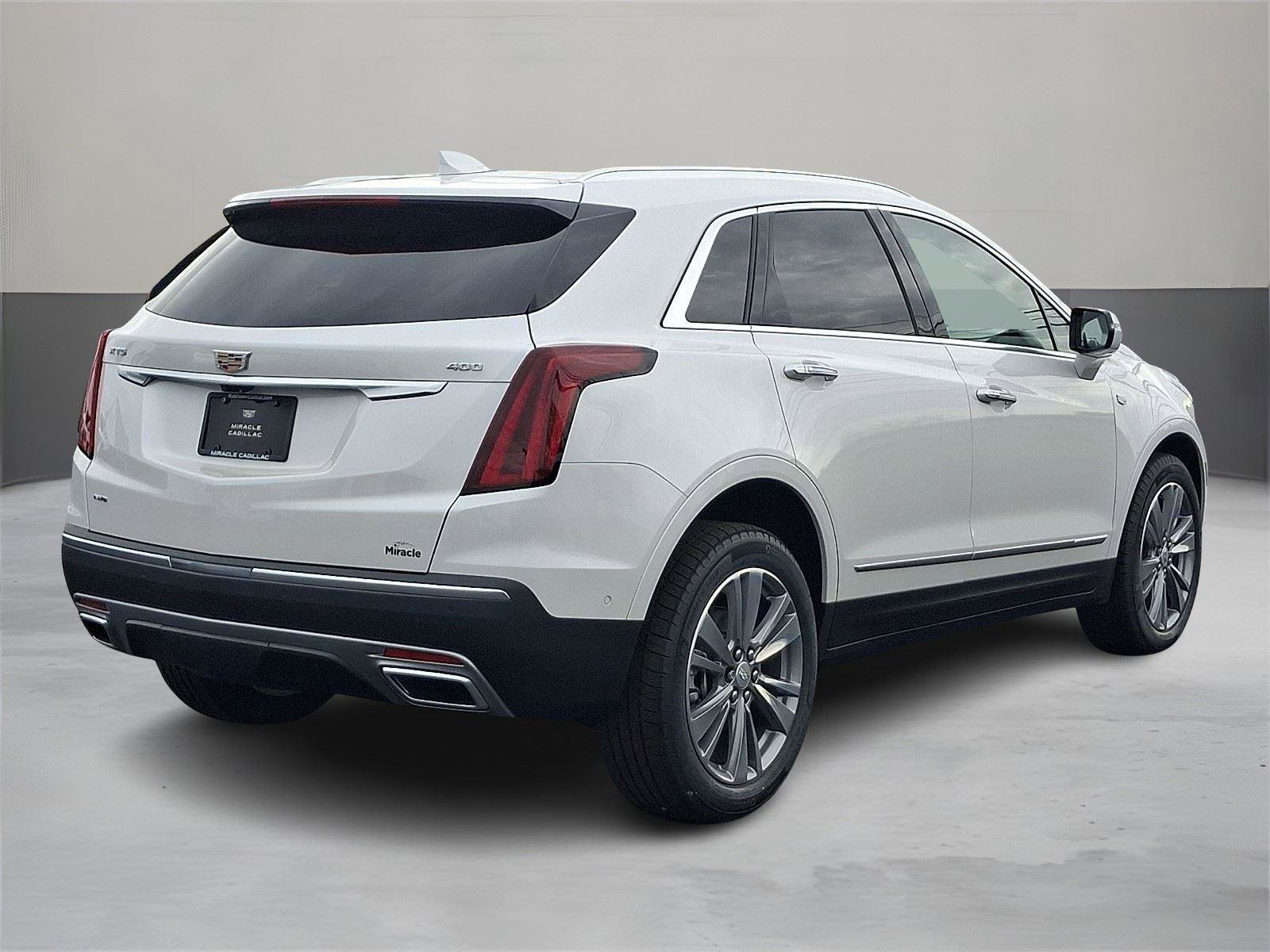 New 2026 Cadillac XT5 Premium Luxury w/ Driver Assist Package AWD/4WD image 3