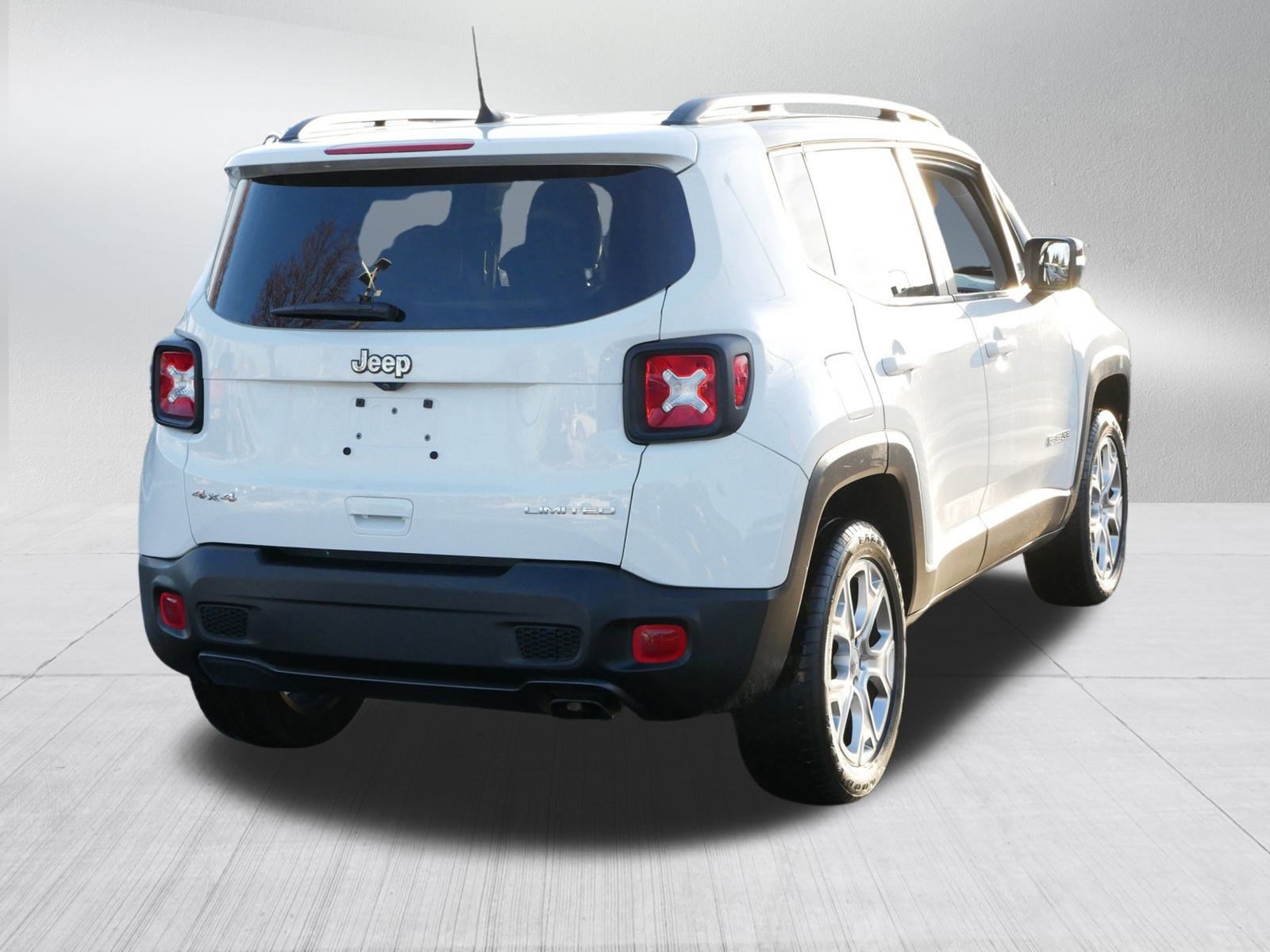 Used 2022 Jeep Renegade Limited image 6