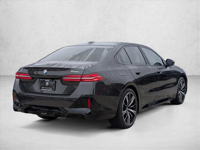 Used 2026 BMW 530i w/ M Sport Package image 2