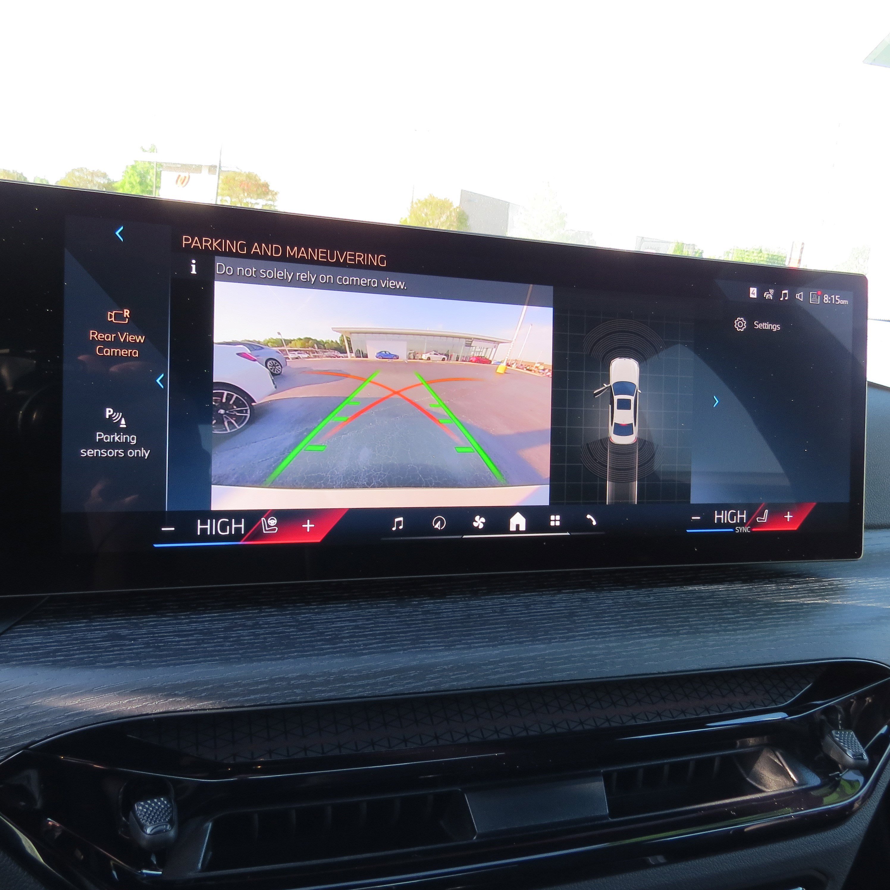 New 2025 BMW 330i xDrive Sedan w/ Convenience Package image 18