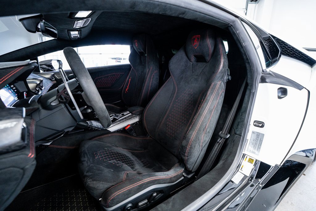 Used 2018 Lamborghini Huracan Performante image 47