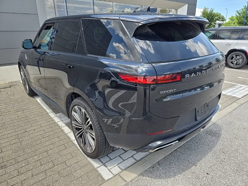 Certified 2024 Land Rover Range Rover Sport SE AWD/4WD image 7