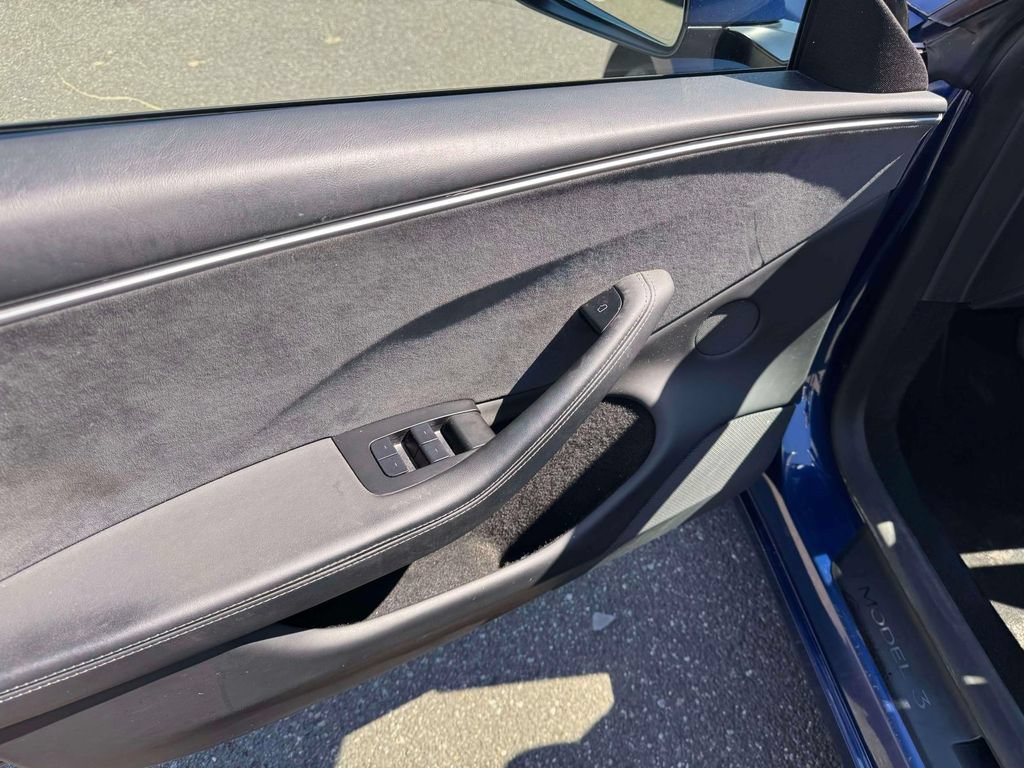 Used 2024 Tesla Model 3 Long Range AWD/4WD image 18