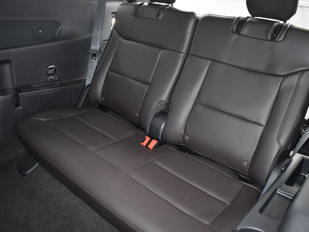 Used 2025 Ford Explorer Platinum w/ Ultimate Package RWD image 14