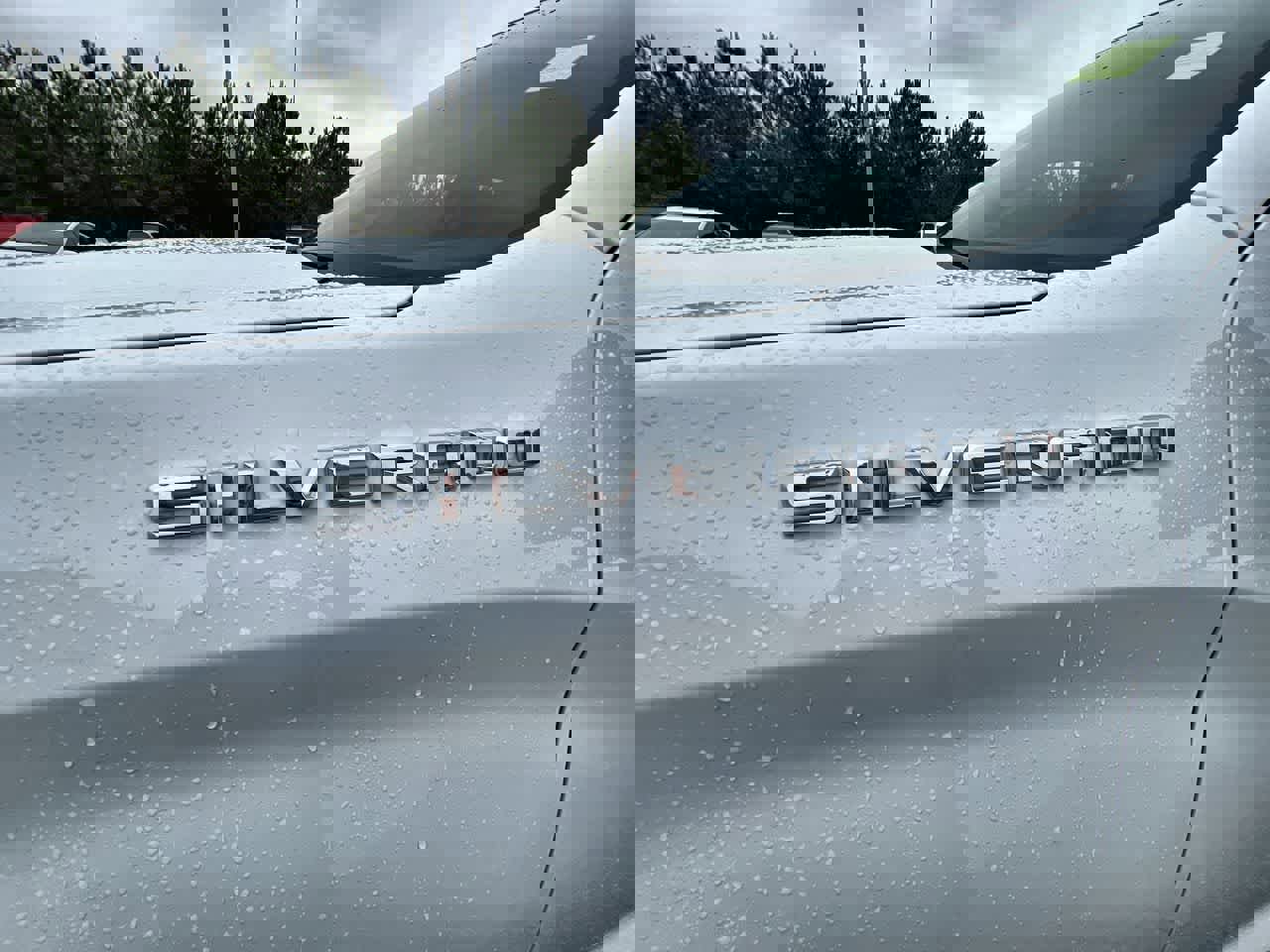 Used 2024 Chevrolet Silverado 1500 Custom image 30