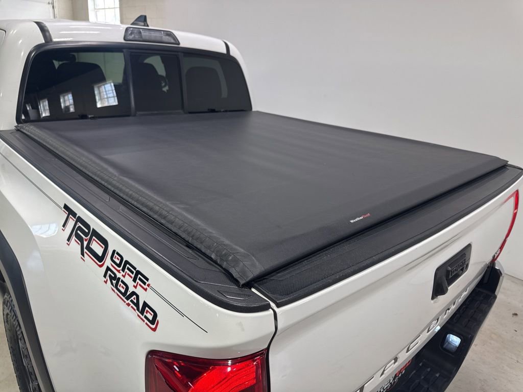 Used 2016 Toyota Tacoma TRD Off-Road w/ Towing Package RWD image 18