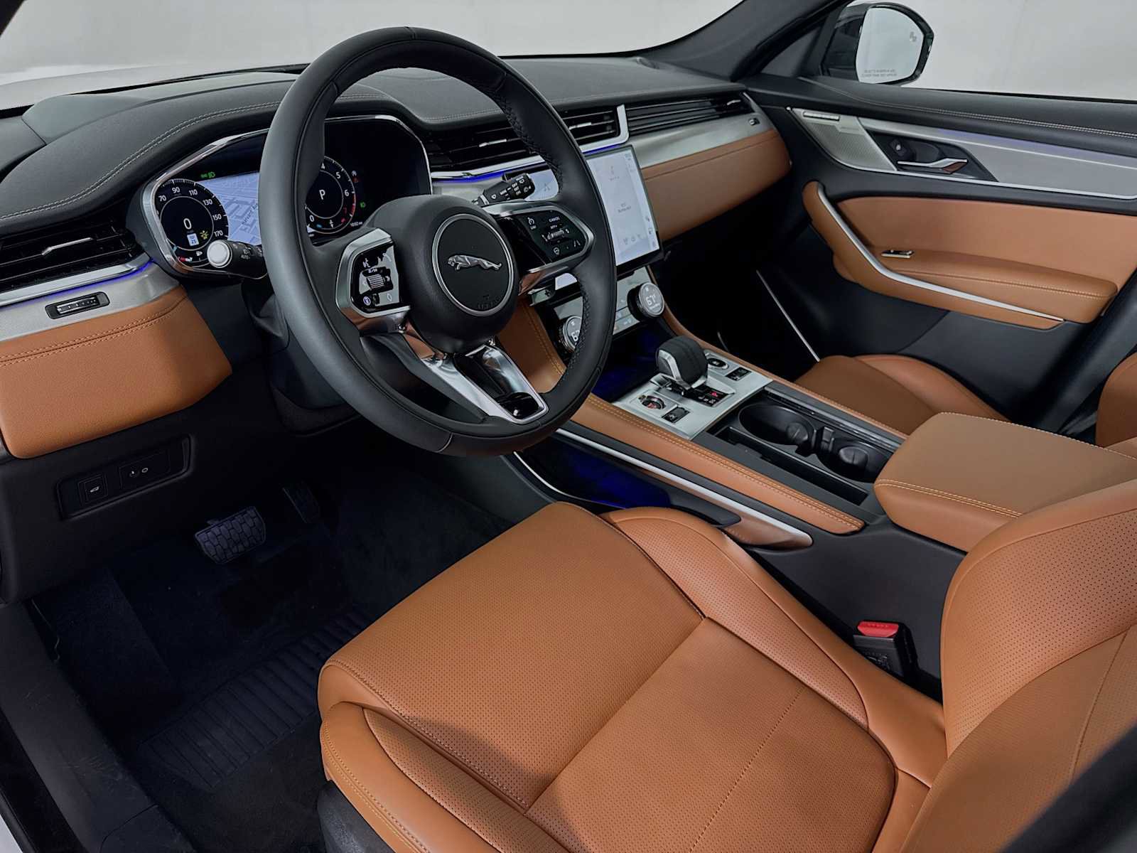 New 2026 Jaguar F-PACE R-Dynamic S AWD/4WD image 9