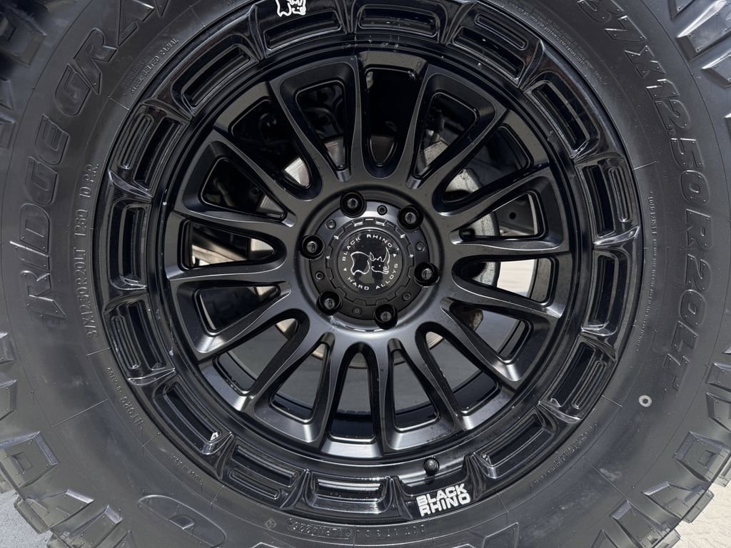Used 2025 Ford Bronco Big Bend image 9