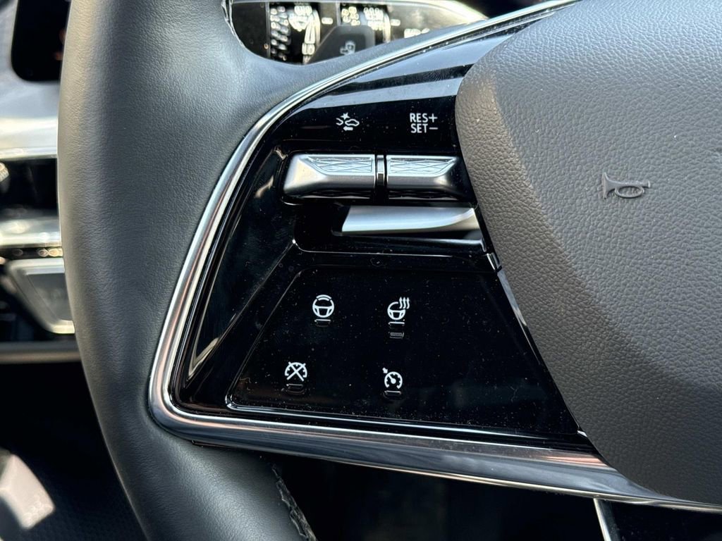 Used 2024 Cadillac Lyriq Luxury w/ LPO, Floor Liner Package image 25