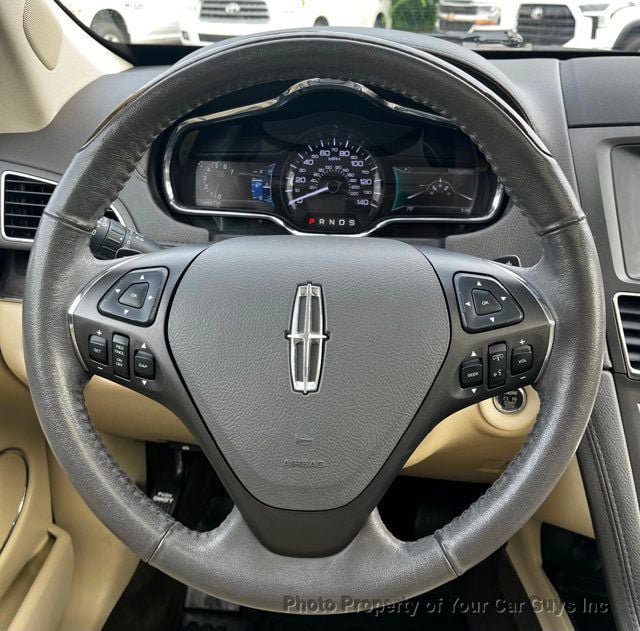 Used 2019 Lincoln MKT AWD image 27