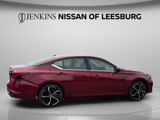 New 2025 Nissan Altima 2.5 SR w/ SR Premium Package FWD image 3