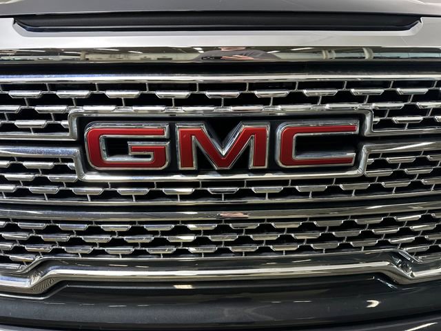 Used 2022 GMC Sierra 1500 Denali w/ Denali Premium Package image 9