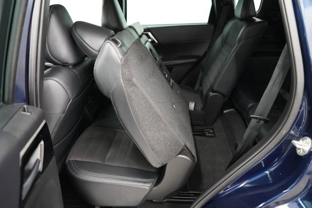 Used 2023 Mitsubishi Outlander SE image 57