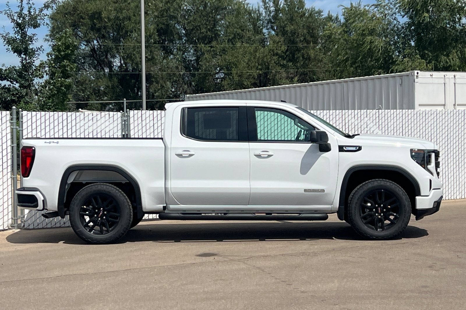 New 2026 GMC Sierra 1500 Elevation w/ Elevation Select Package AWD/4WD image 3