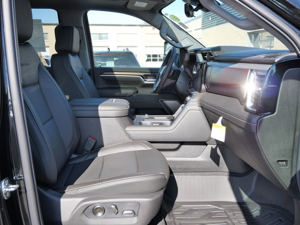 New 2026 GMC Sierra 3500 Denali w/ Denali Reserve Package image 19