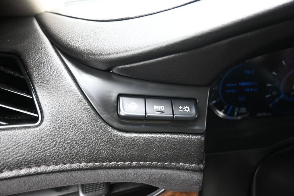 Used 2019 Cadillac Escalade ESV Luxury AWD/4WD image 27